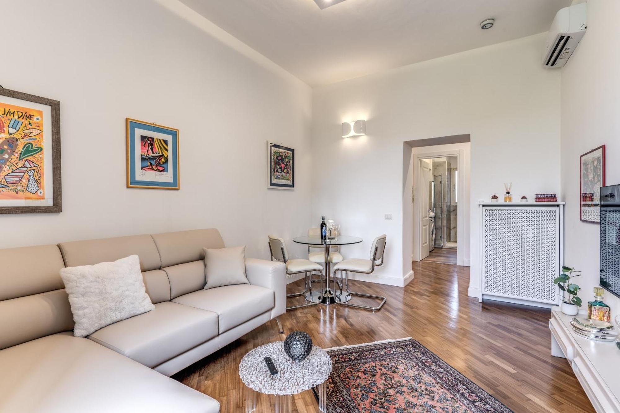 Deluxe Suite, Floor Stunning View! * Rome