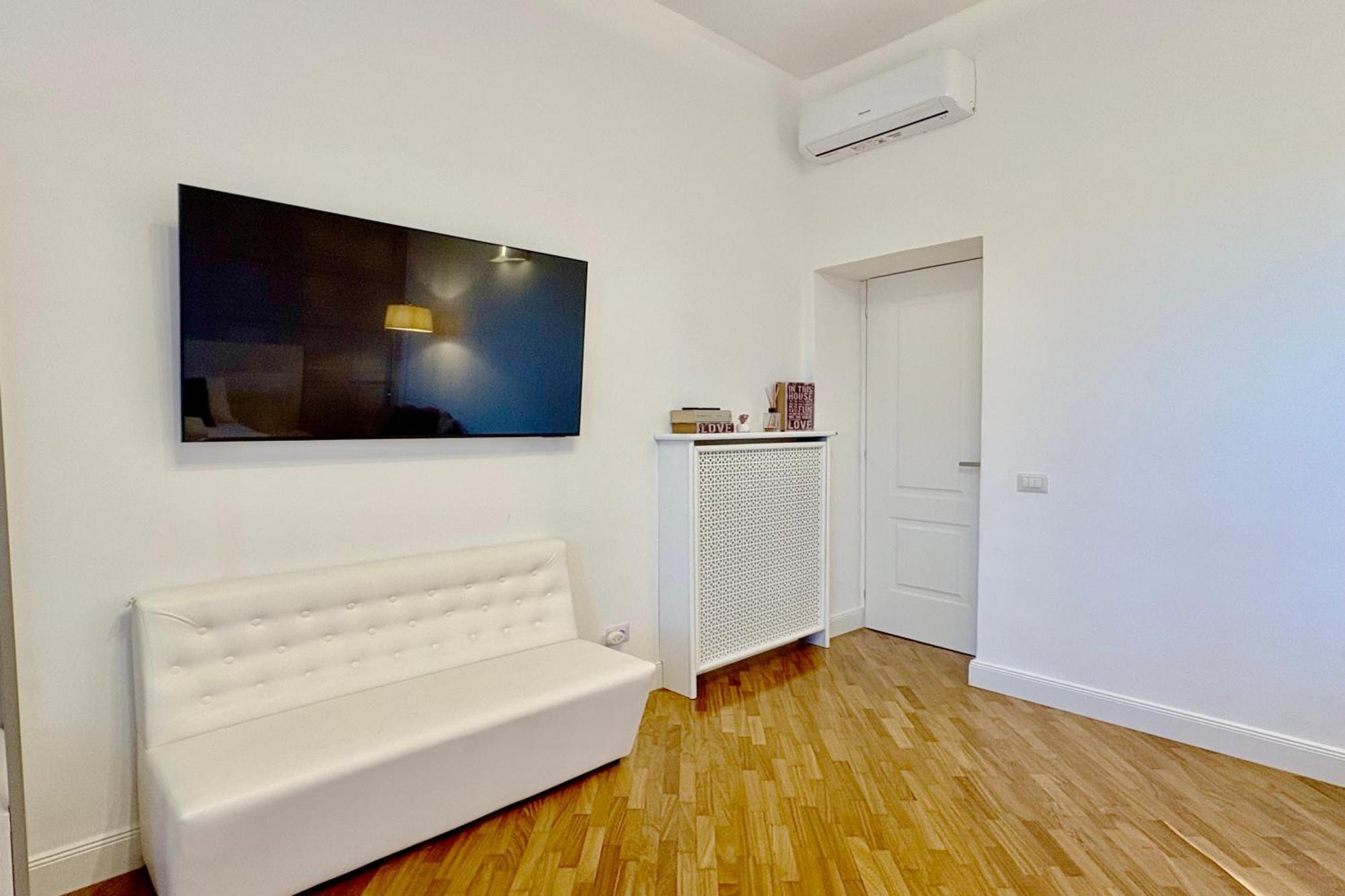 Deluxe Suite, Floor Stunning View! Roma
